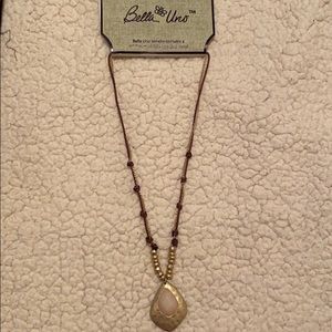 Bella uno necklace